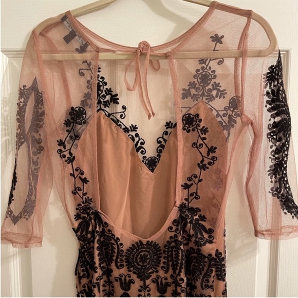 NWOT - For Love and Lemons 🍋 🖤 Black Mesh Illusion Detailed Dress - Picture 6 of 7